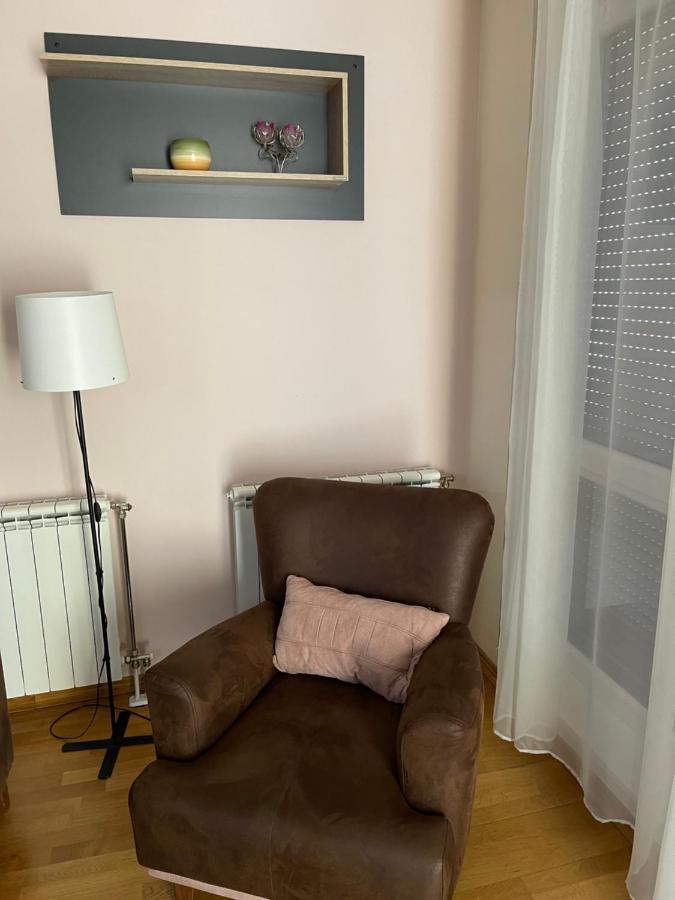 Apartment Orchid 021 ノヴィ・サド エクステリア 写真