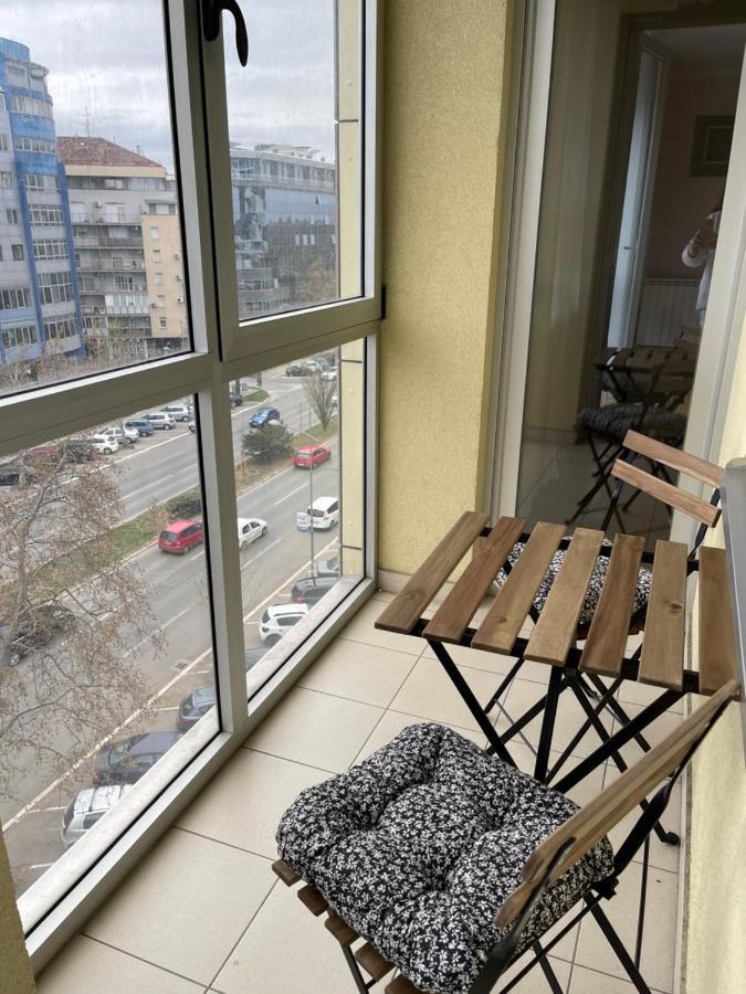 Apartment Orchid 021 ノヴィ・サド エクステリア 写真